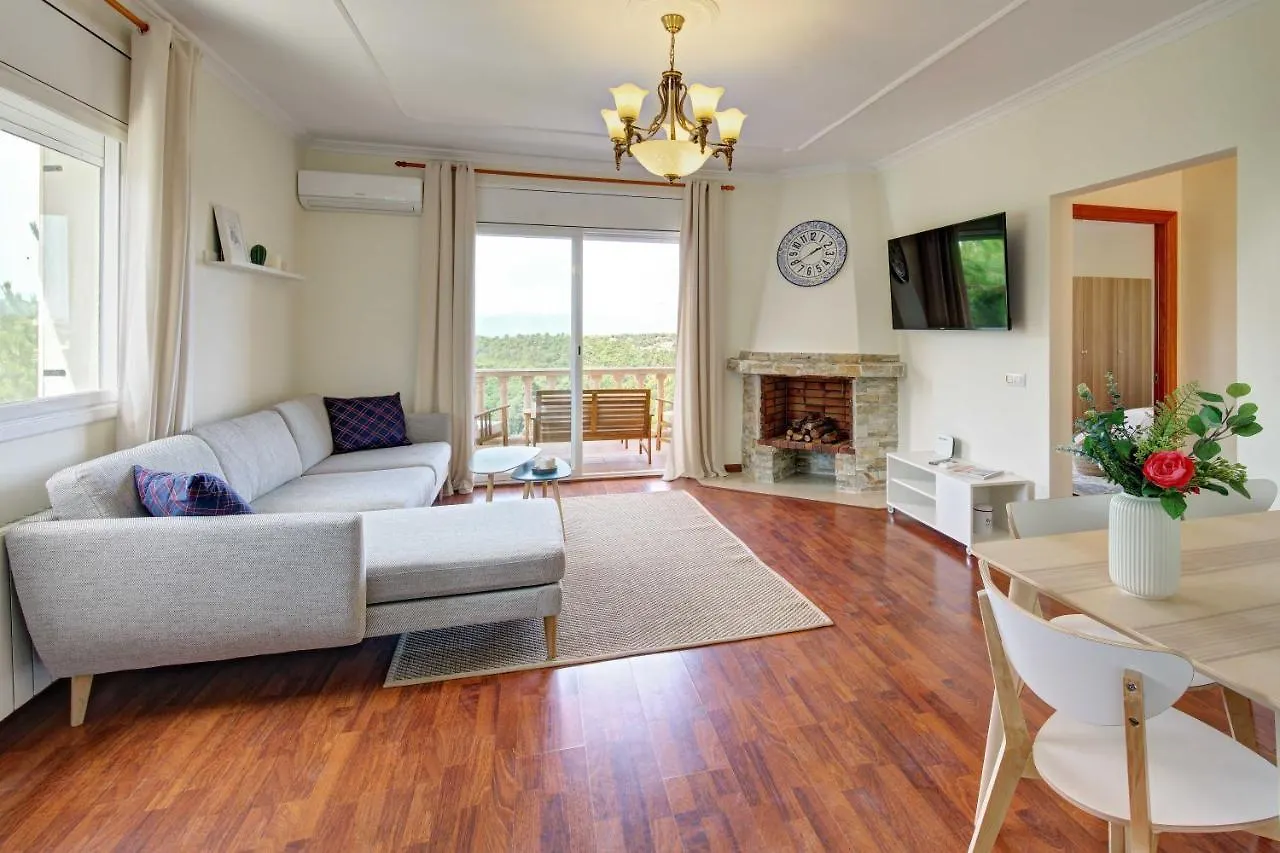 Villa Roses With Swimming Pool & Mountain View Lloret de Mar Espanha